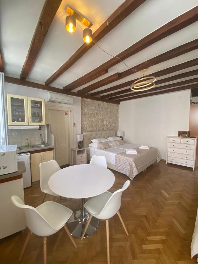 Palace Wall Residences سبليت المظهر الخارجي الصورة