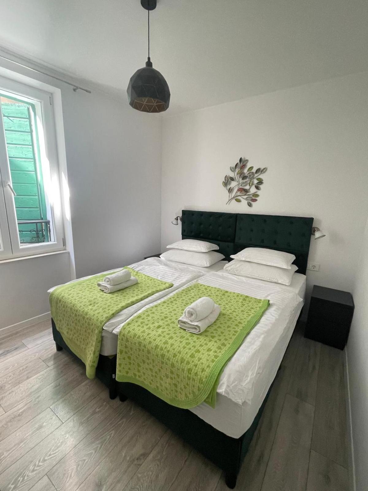 Palace Wall Residences سبليت المظهر الخارجي الصورة